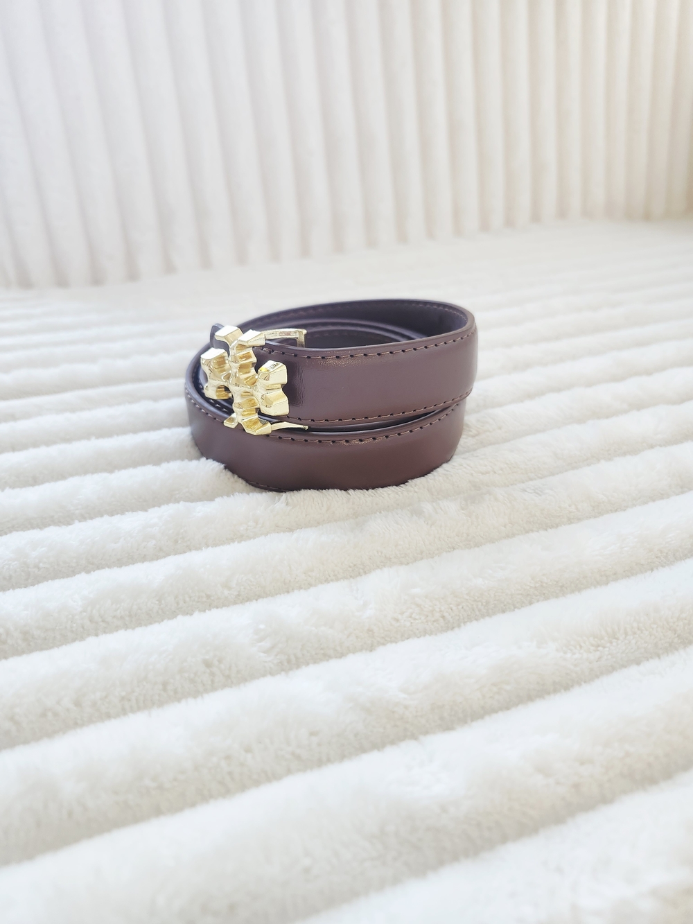 Tory Burch Chocolate Brown Leather Belt Gold Double T Buckle - Picture 2 of 3